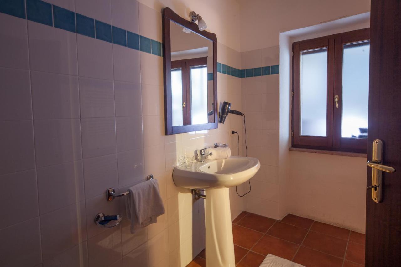 Affitta Camere Casa Delle Rose Villanova Monteleone المظهر الخارجي الصورة