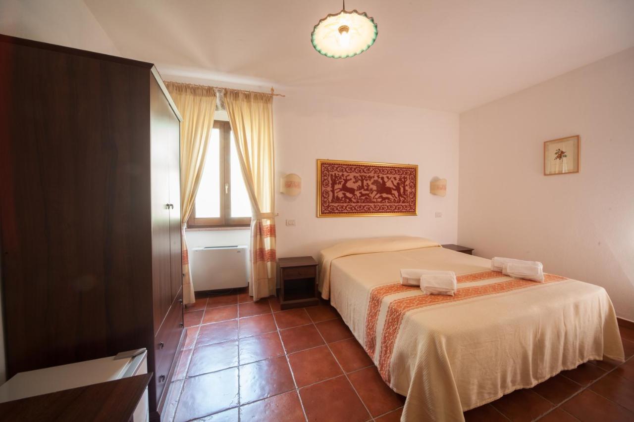 Affitta Camere Casa Delle Rose Villanova Monteleone المظهر الخارجي الصورة